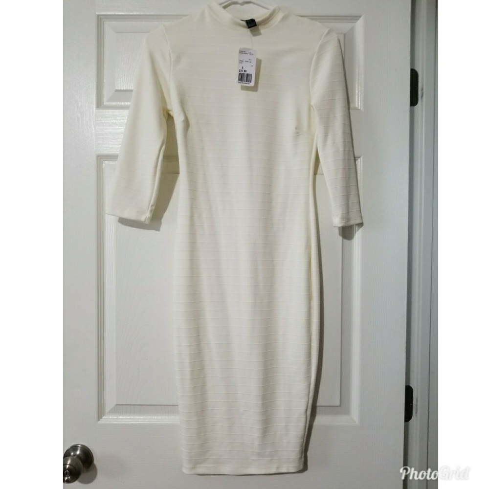 NWT F21 Cream Knee lenght dress Sz Small